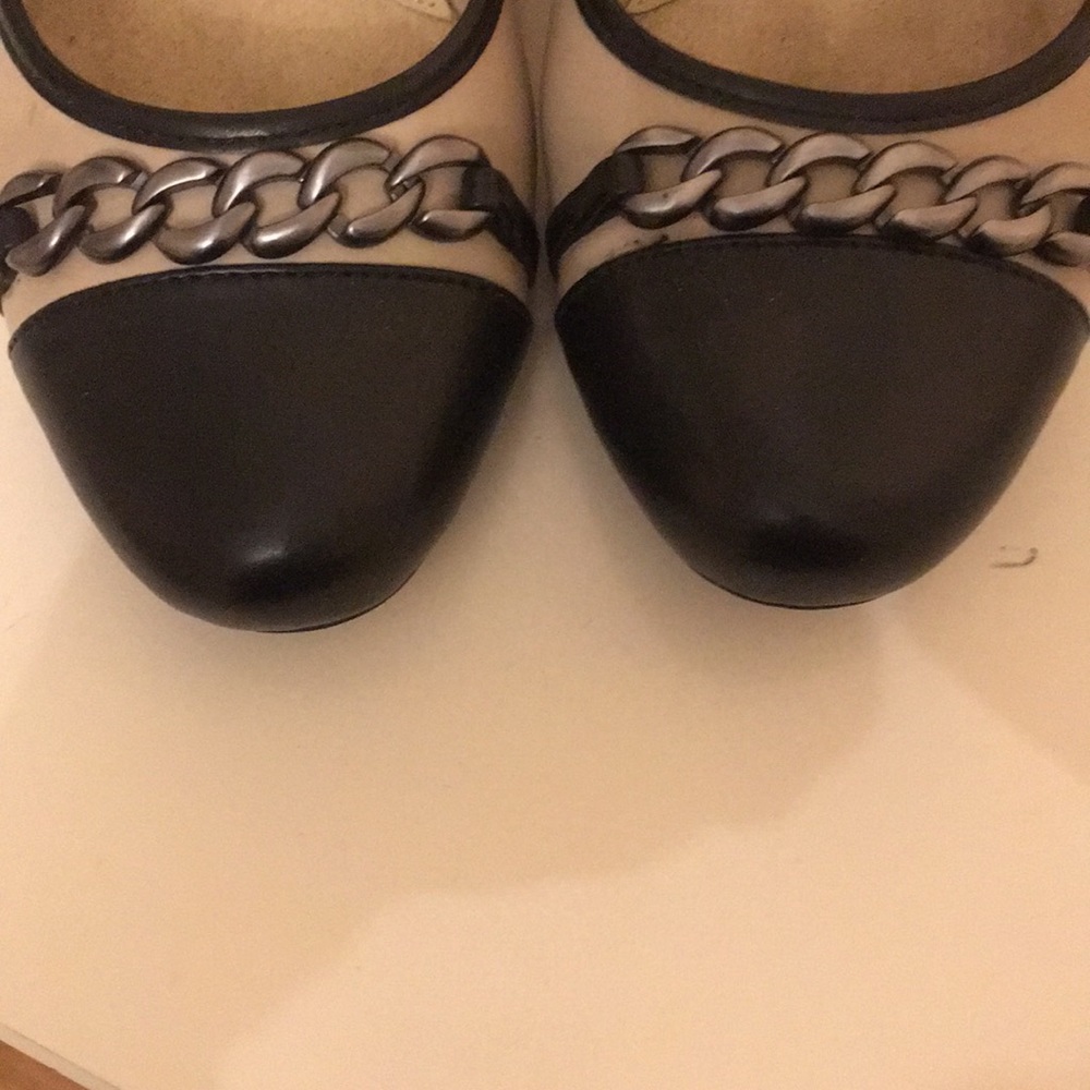 Women's Naturalizer Heels with Chain Accent - Picture 5 of 5